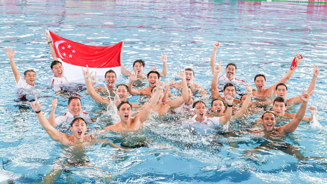 刷新中甲金靴进球纪录，姆本扎：自豪，队友的功劳和我一样大（中甲金靴纪录被改写，姆本扎：我自豪，队友功劳同样重要）