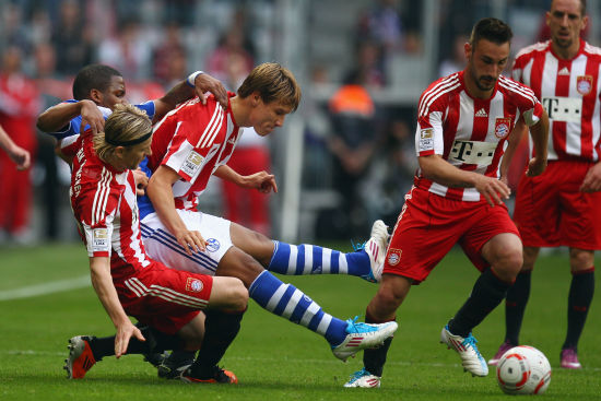 图片报：拜仁三将晒AI生成胡子照片，参与活动呼吁关注男性健康（图片报：拜仁三名球员晒AI合成胡须造型照，参与活动倡导关注男性健康）