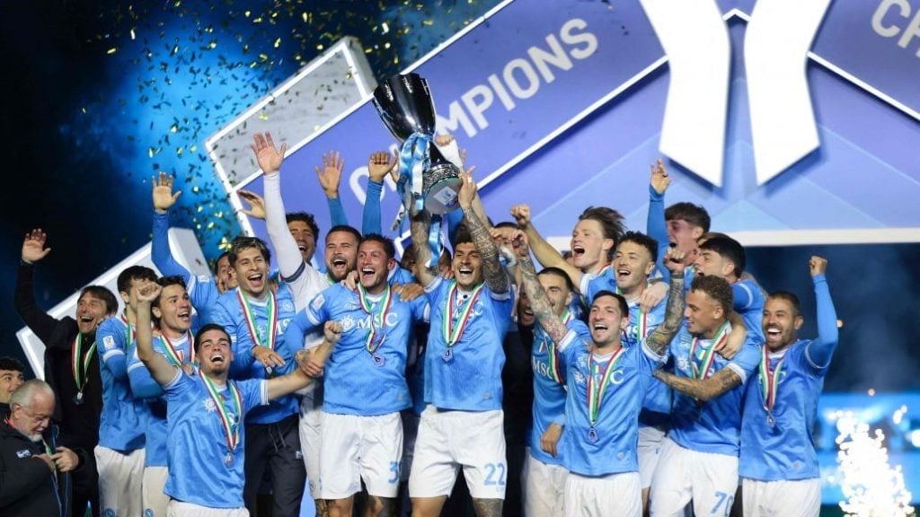 苏格兰女足队长卡思伯特与中国队比赛时头部受伤，被紧急送医（对阵中国队时头部受伤 苏格兰女足队长卡思伯特被紧急送医）