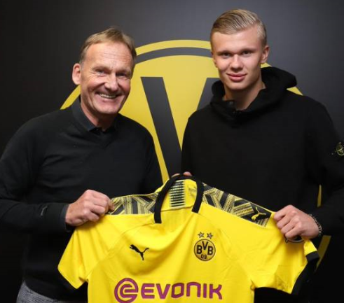 斯洛特：让萨拉赫替补不是容易的决定，但这就是我的选择（斯洛特：安排萨拉赫替补很艰难，但我选择这样做）