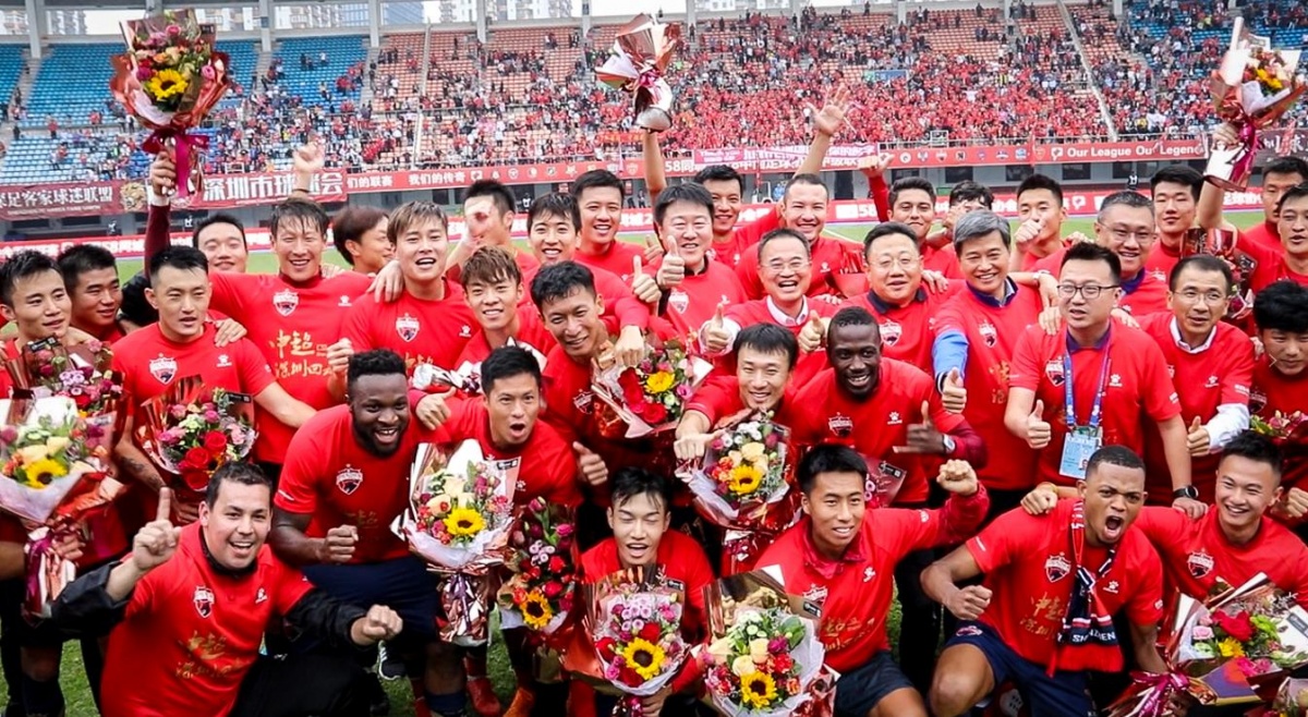 江苏男篮75-101不敌广东男篮，马国栋罚球全失，表现欠佳，新秀合同到期后离队。（江苏男篮75比101负于广东男篮，马国栋罚球全失表现低迷，新秀合同期满离队）