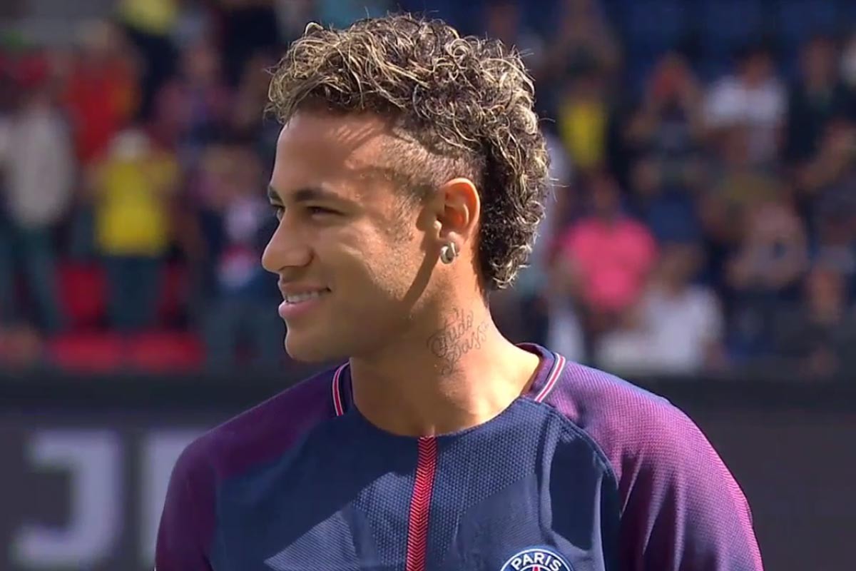 皇马发文祝贺巴黎夺洲际杯冠军：祝贺你们，当之无愧（皇马向巴黎发来贺电：恭贺夺得洲际杯，实至名归）